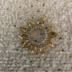 ISO Na Hoku Sun Diamond pendant